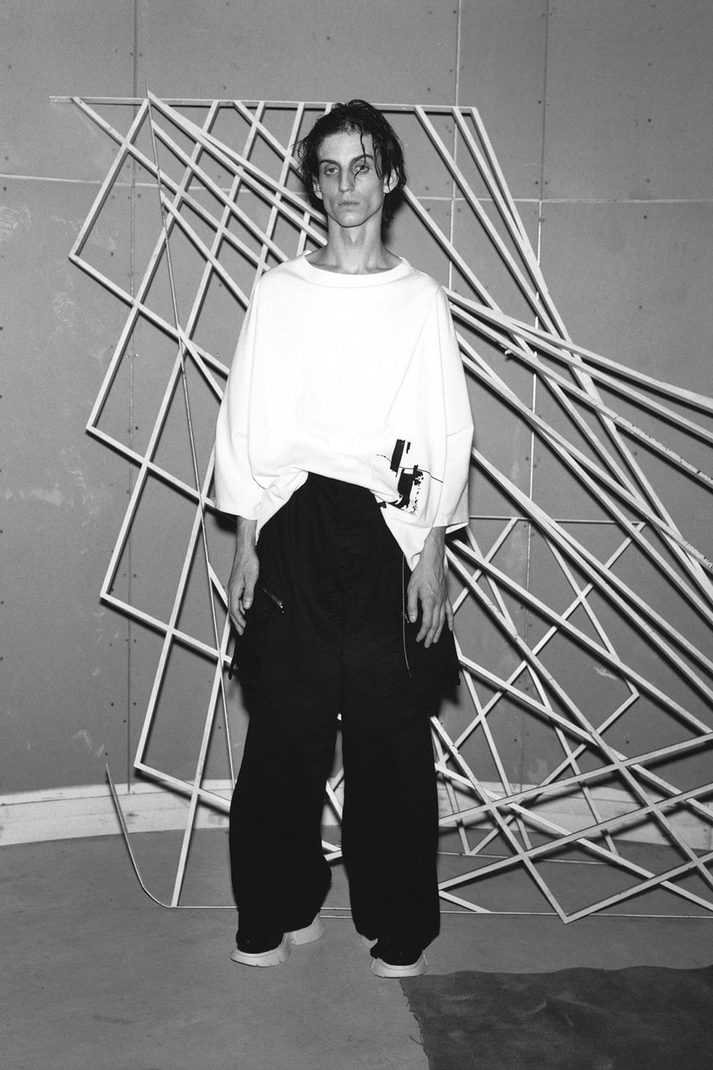 Poly Strap Over Sandal Black × Gray