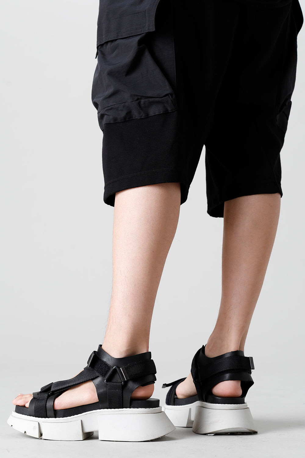 Poly Strap Over Sandal Black × Gray