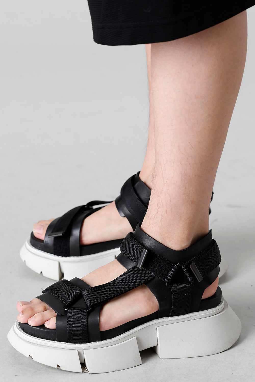 Poly Strap Over Sandal Black × Gray