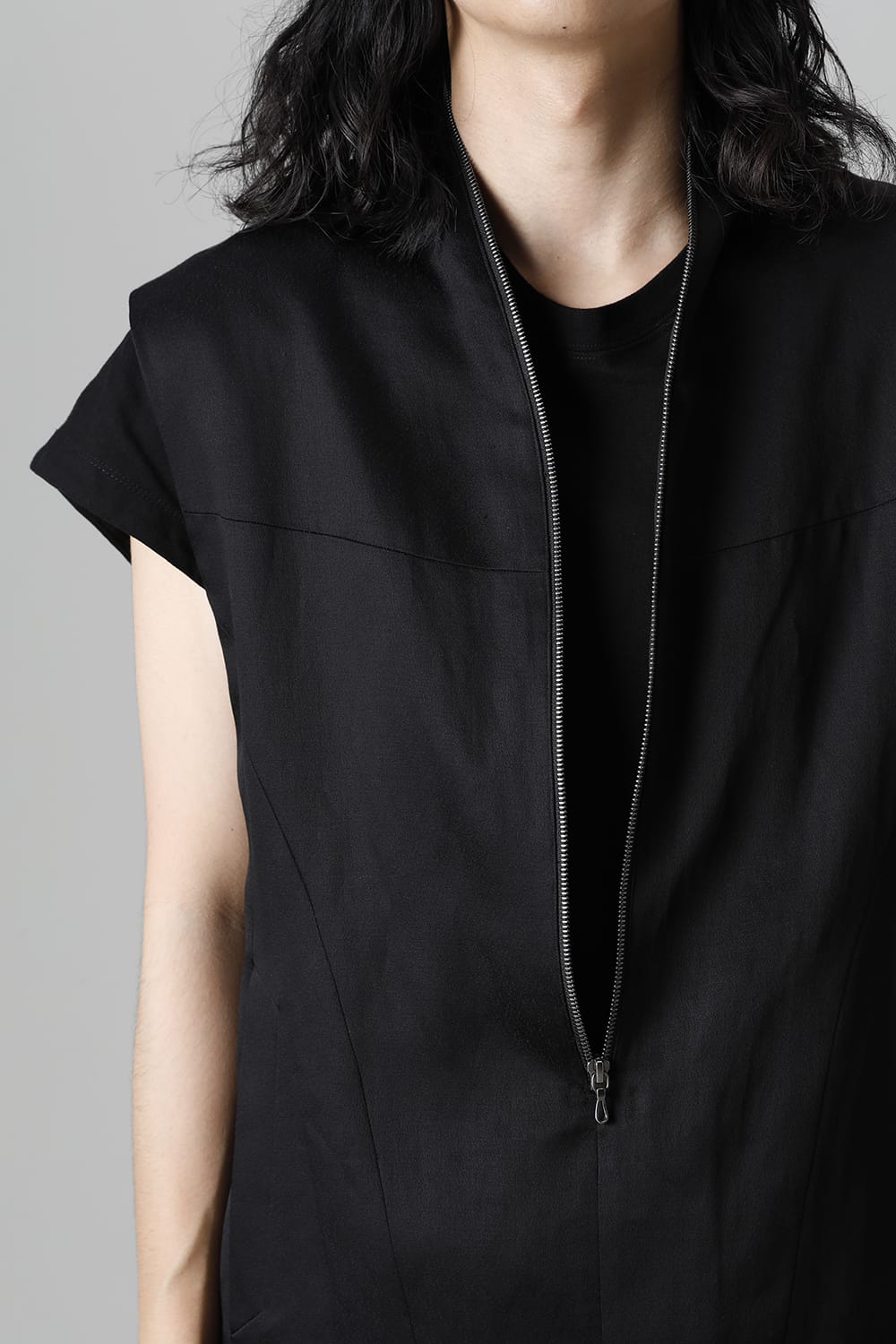 Satin jacquard Vest Black