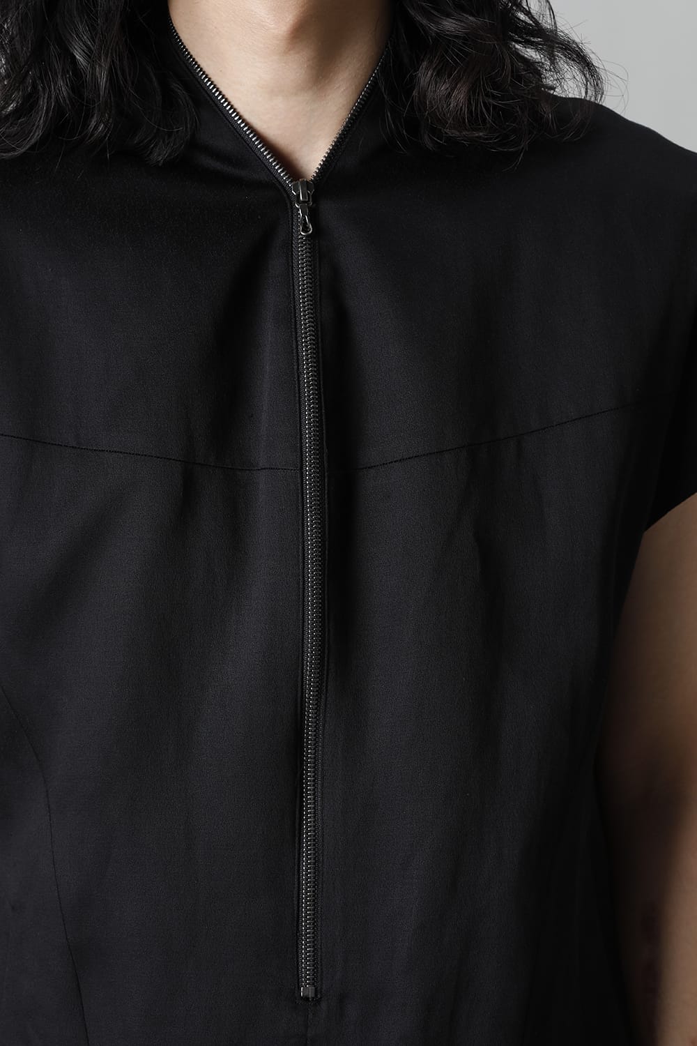 Satin jacquard Vest Black