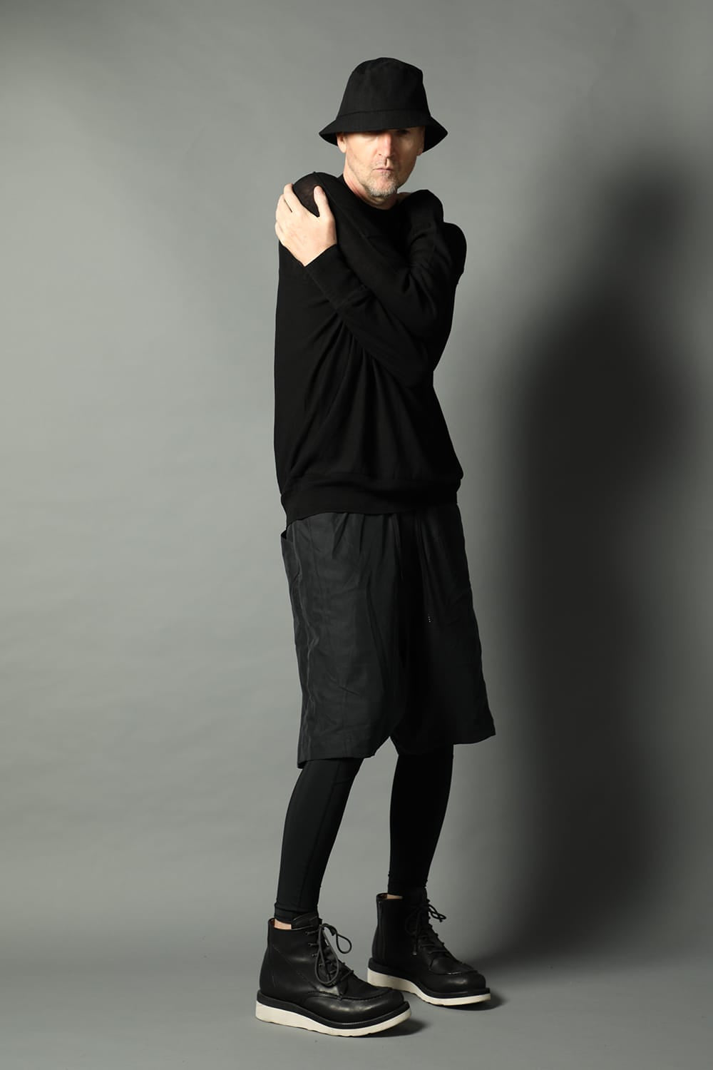 ルーズフィット ニットロングスリーブ シルク/コットン  ブラック