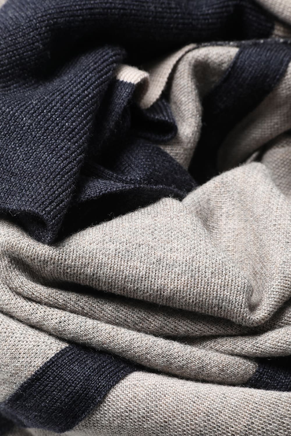 Jacquard stole merino wool