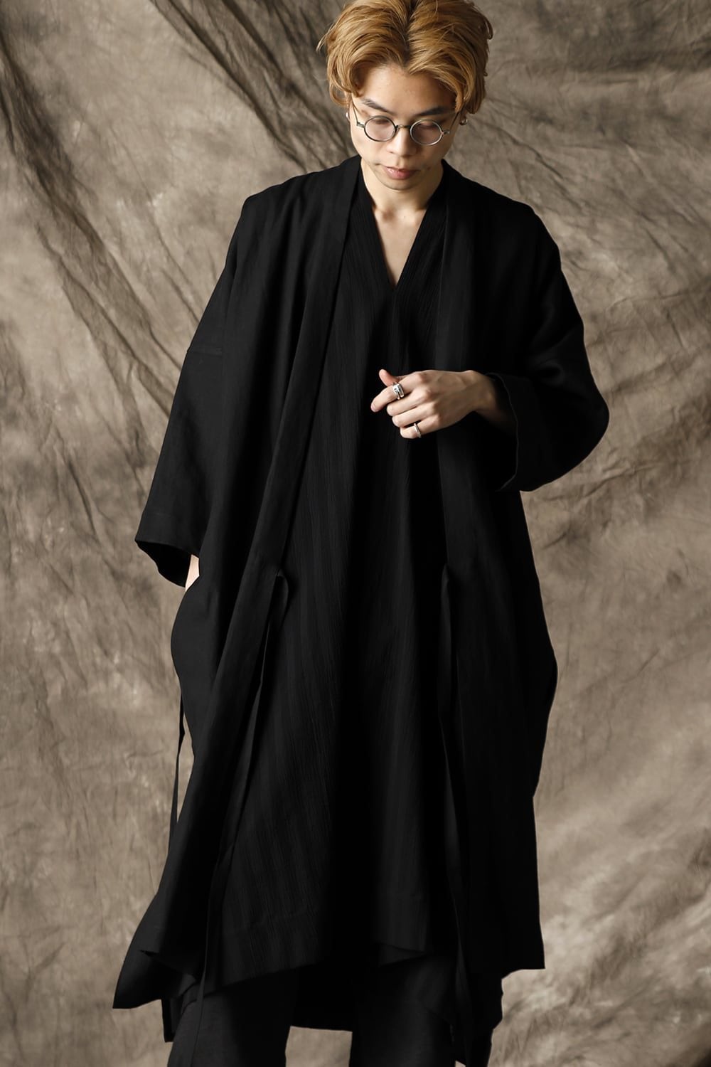 KIMONO#8 BLACK LINEN/PAPER CLOTH