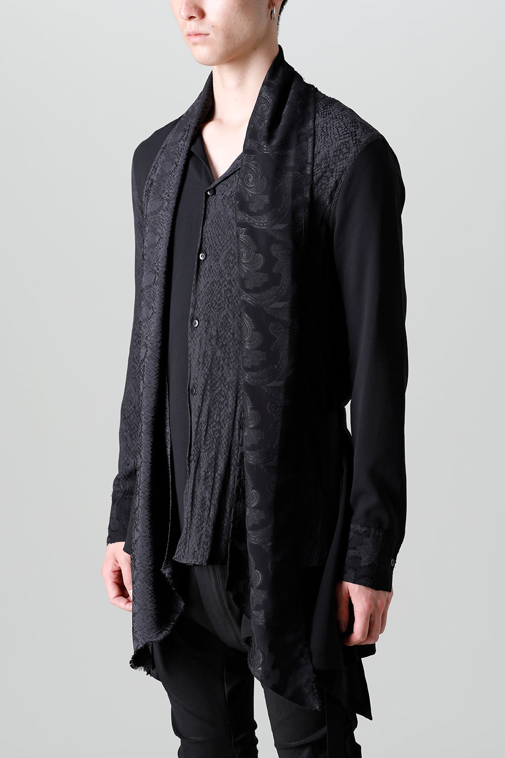 Crazy Pattern Stoal Shirts Black