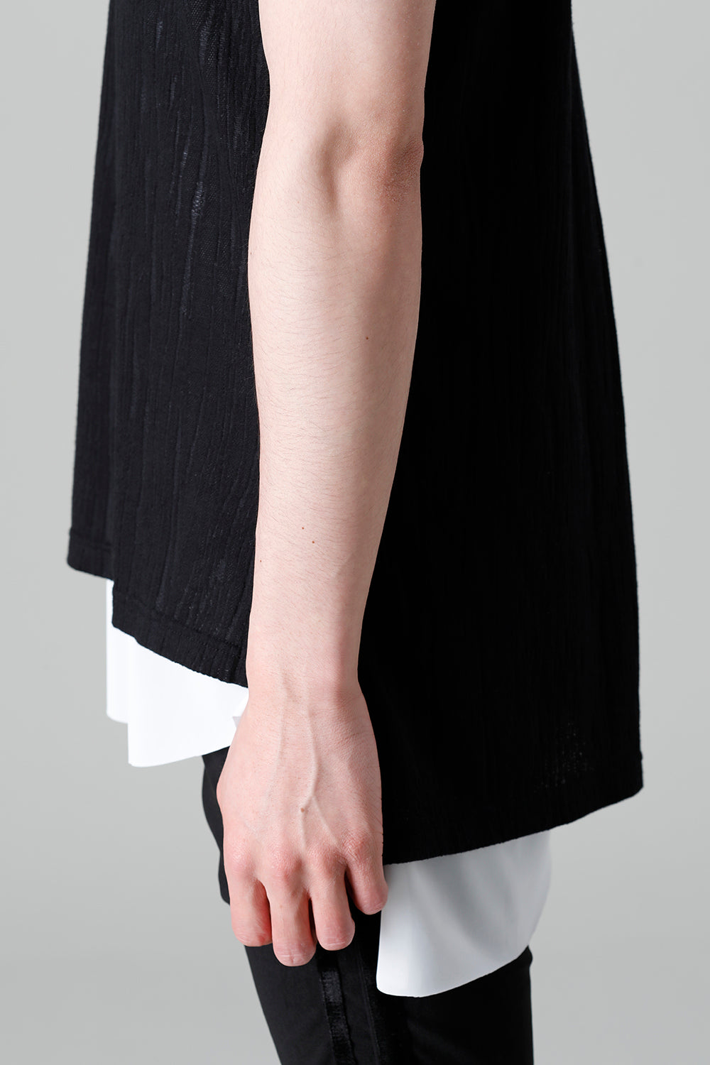 Lacy Jacquard Jersey Layerd T-shirts Black & White