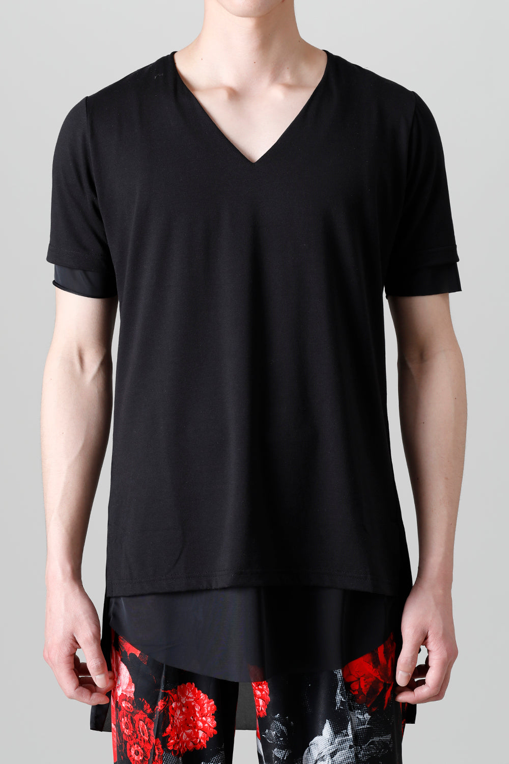 レイヤード Vネック Tシャツ ブラック&ブラック