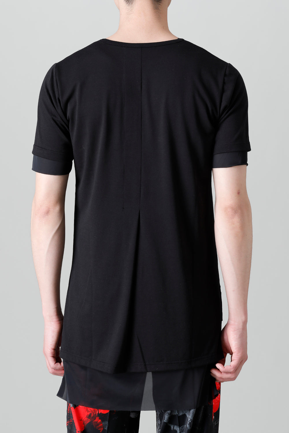 レイヤード Vネック Tシャツ ブラック&ブラック