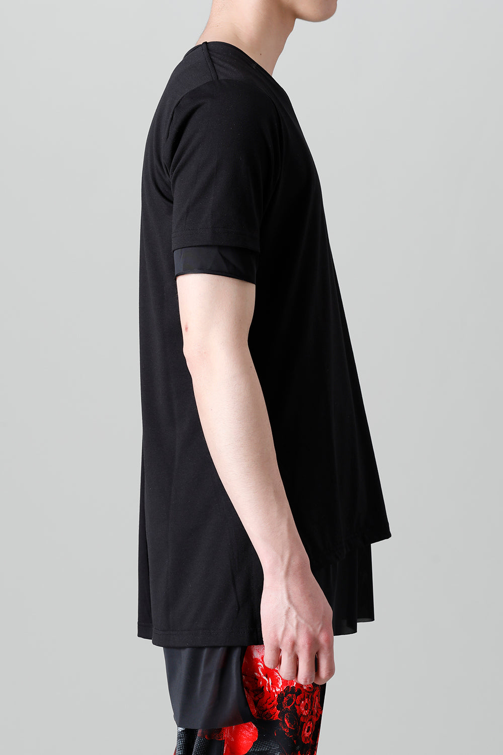 レイヤード Vネック Tシャツ ブラック&ブラック