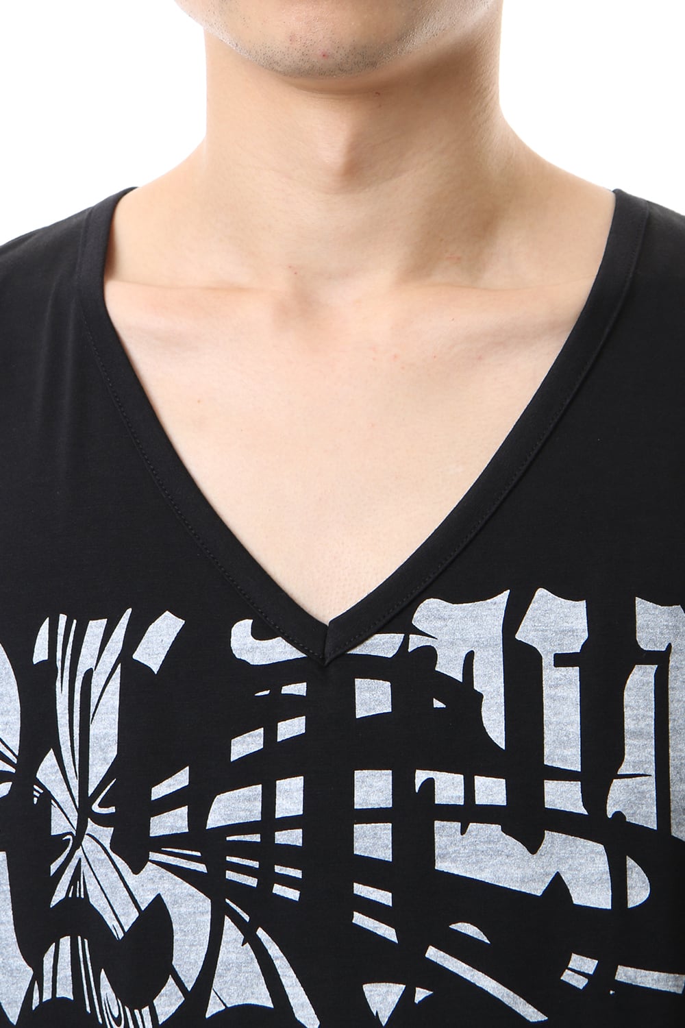 V-Neck T-Shirts Black x White Print