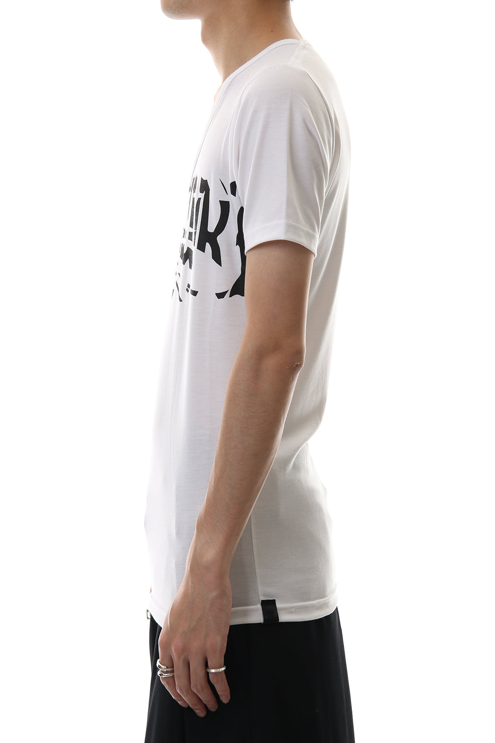 V-Neck T-Shirts White x Black Print