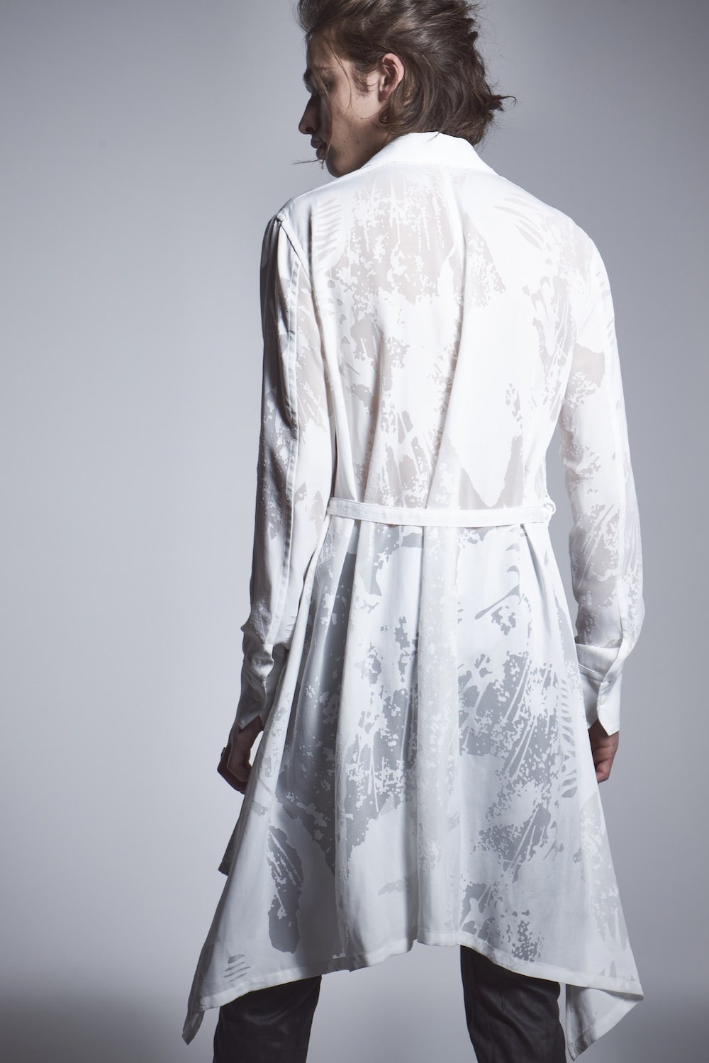 フリル フレアシャツ ホワイト