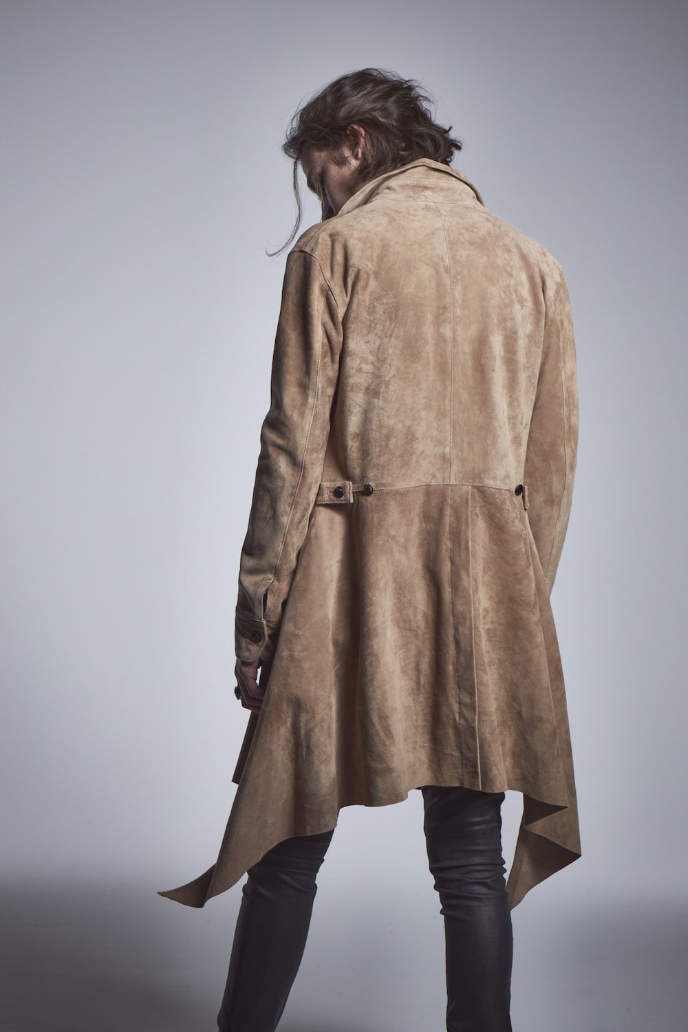 フリル レザー ロングシャツ ベージュ