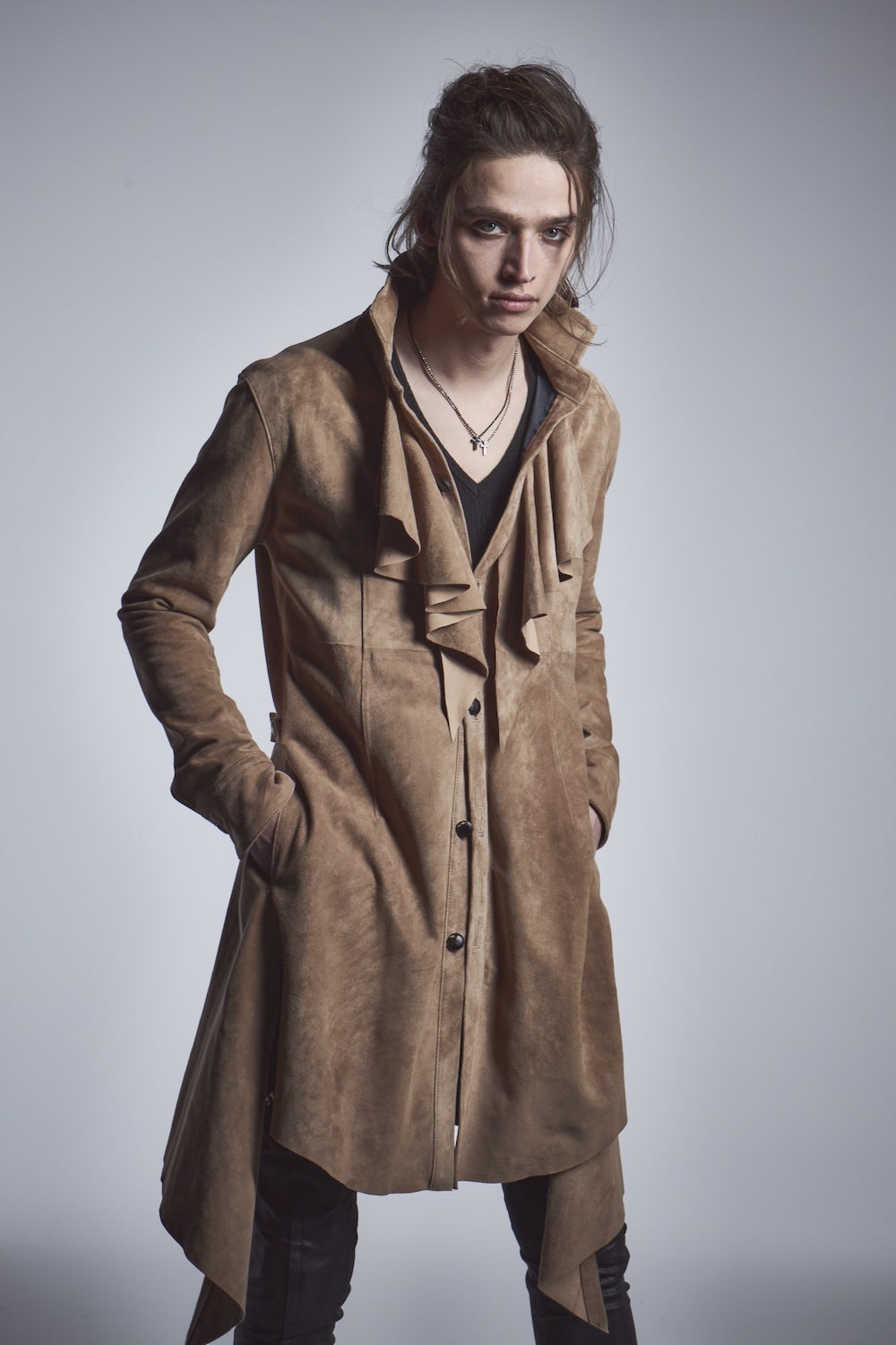 フリル レザー ロングシャツ ベージュ