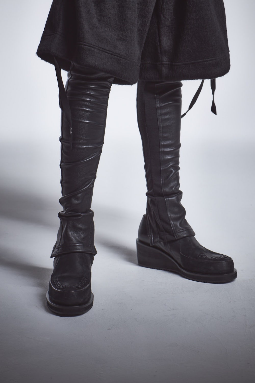 Zip Slit Leather Leggings