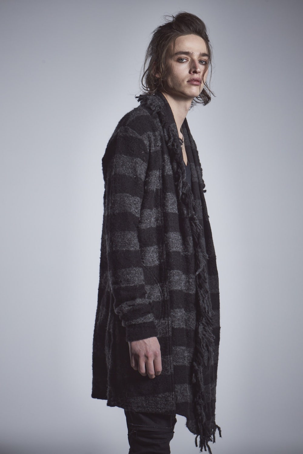 フリンジ ショールカーディガン ブラック × グレー