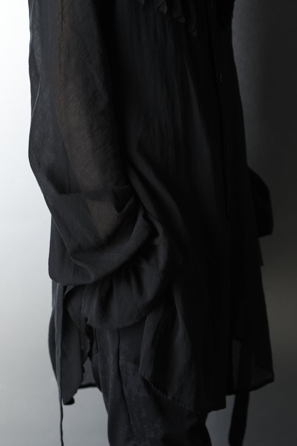 Shirring Sleeve Long Shirts Black