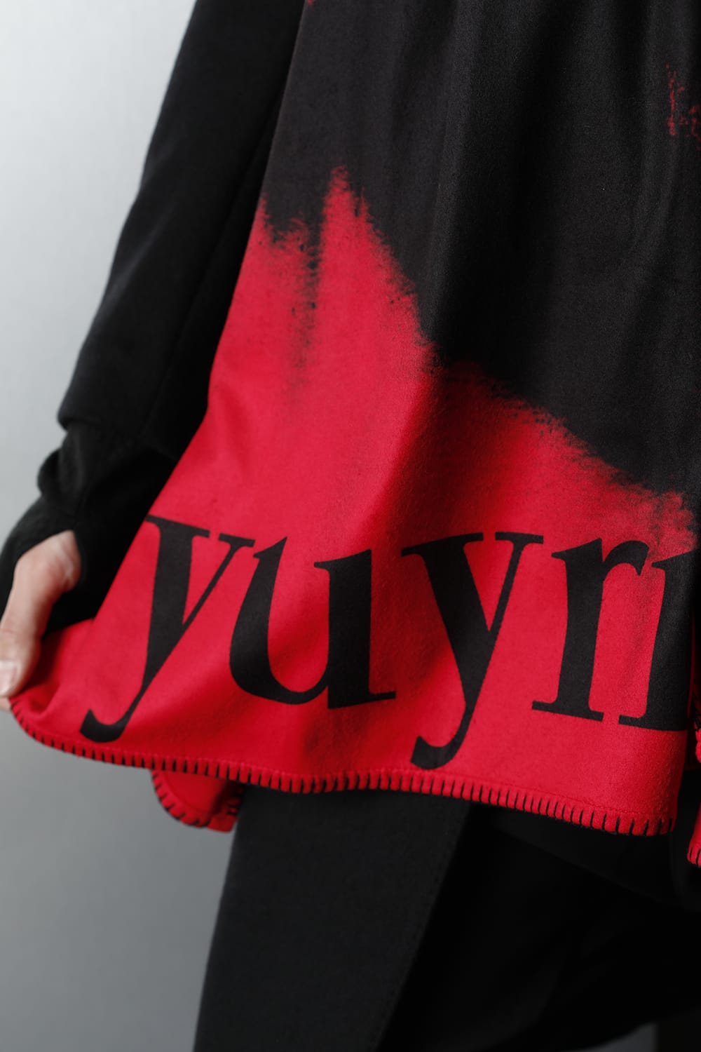 Blanket Black/Red