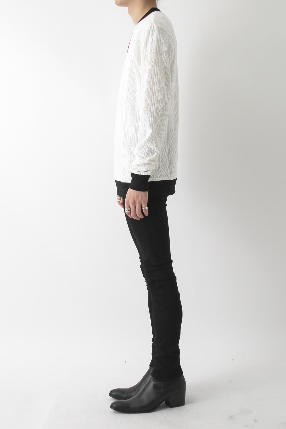 LIGHTケーブル V NECK KNIT