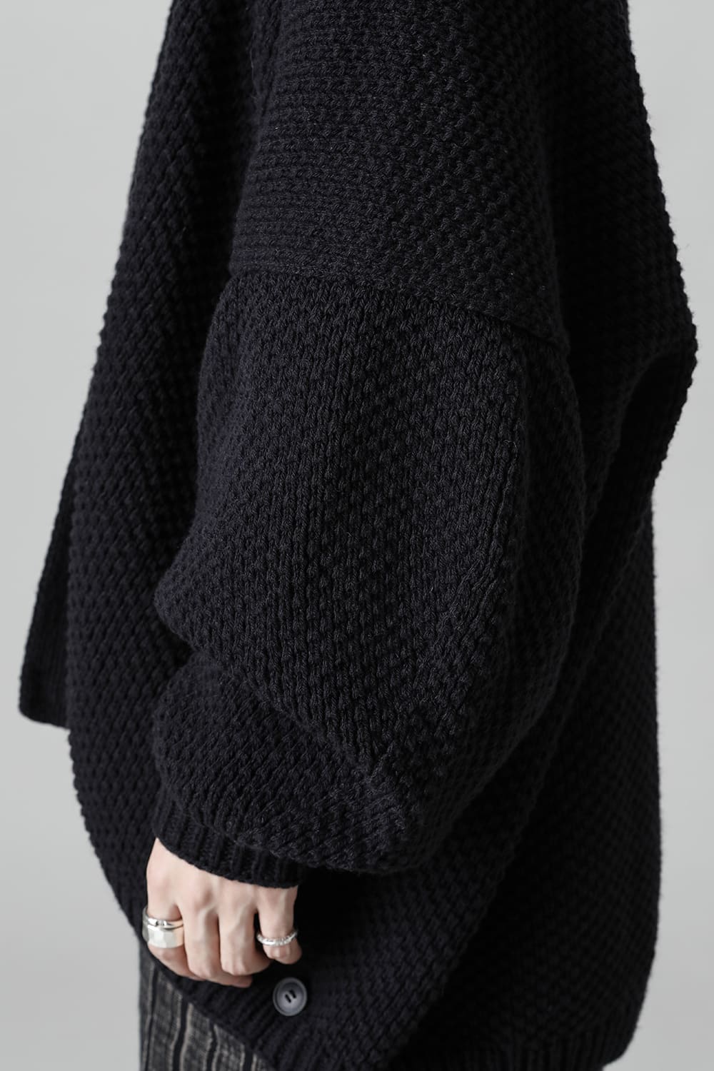 KNIT #53   PITCH BLACK MERICHAN