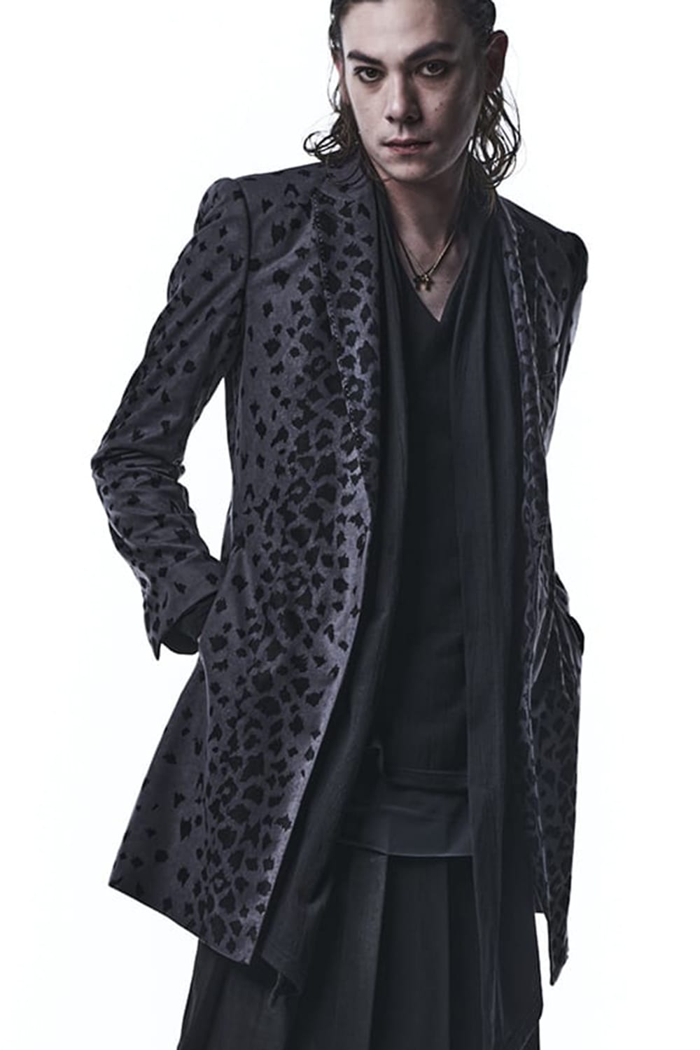 レオパード スエード ピークド ロングジャケット グレー