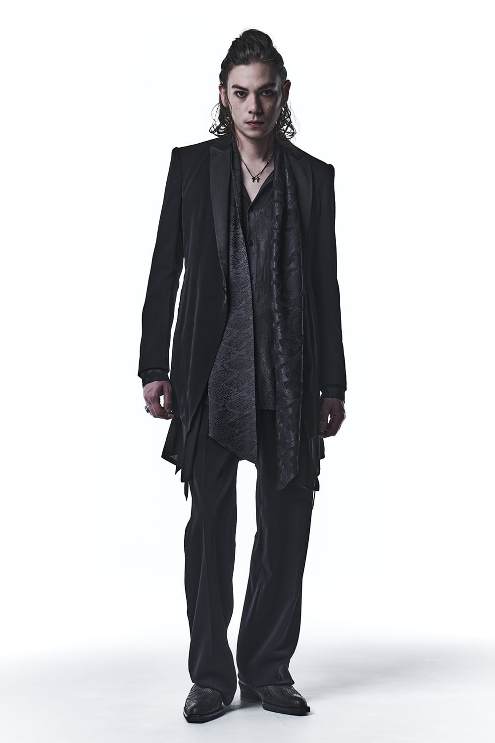 Layerd Peaked Jacket