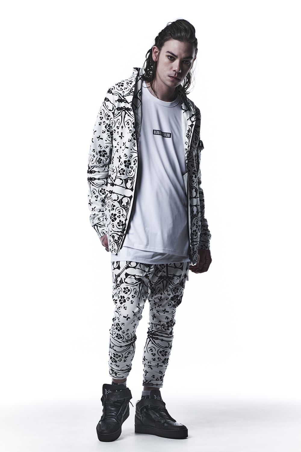 Layerd Long Sleeves T-Shirts White & White