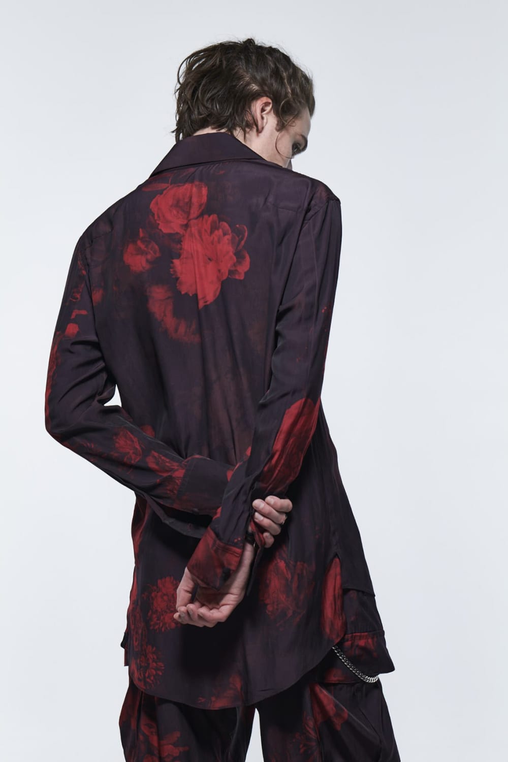 シャツ ブラック & レッド