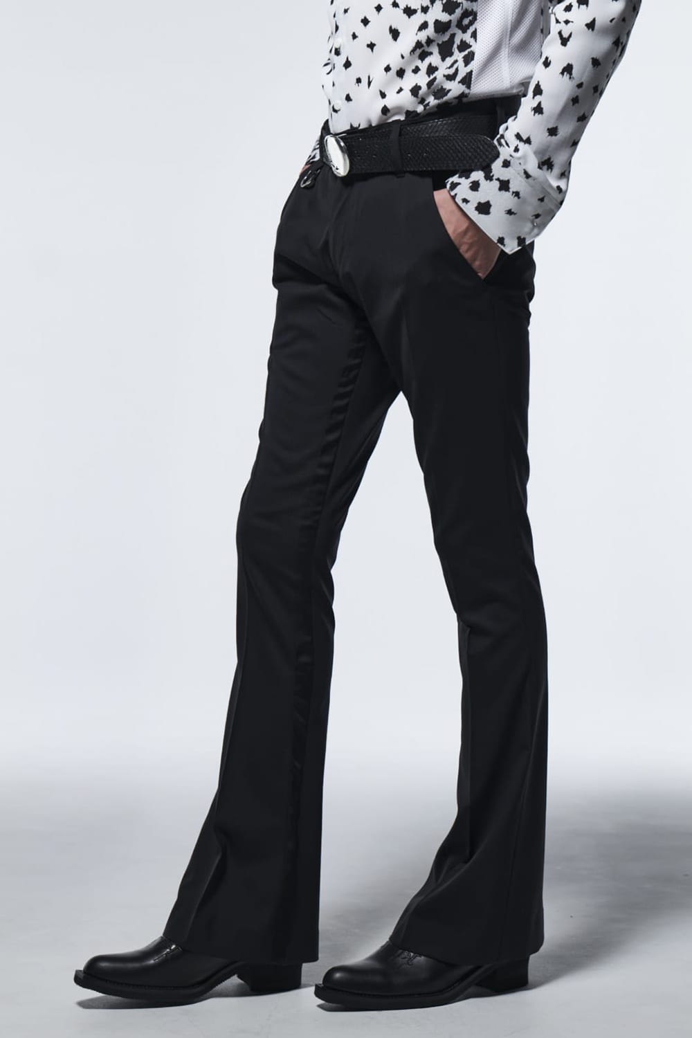 In Side TP Flare Slacks Black