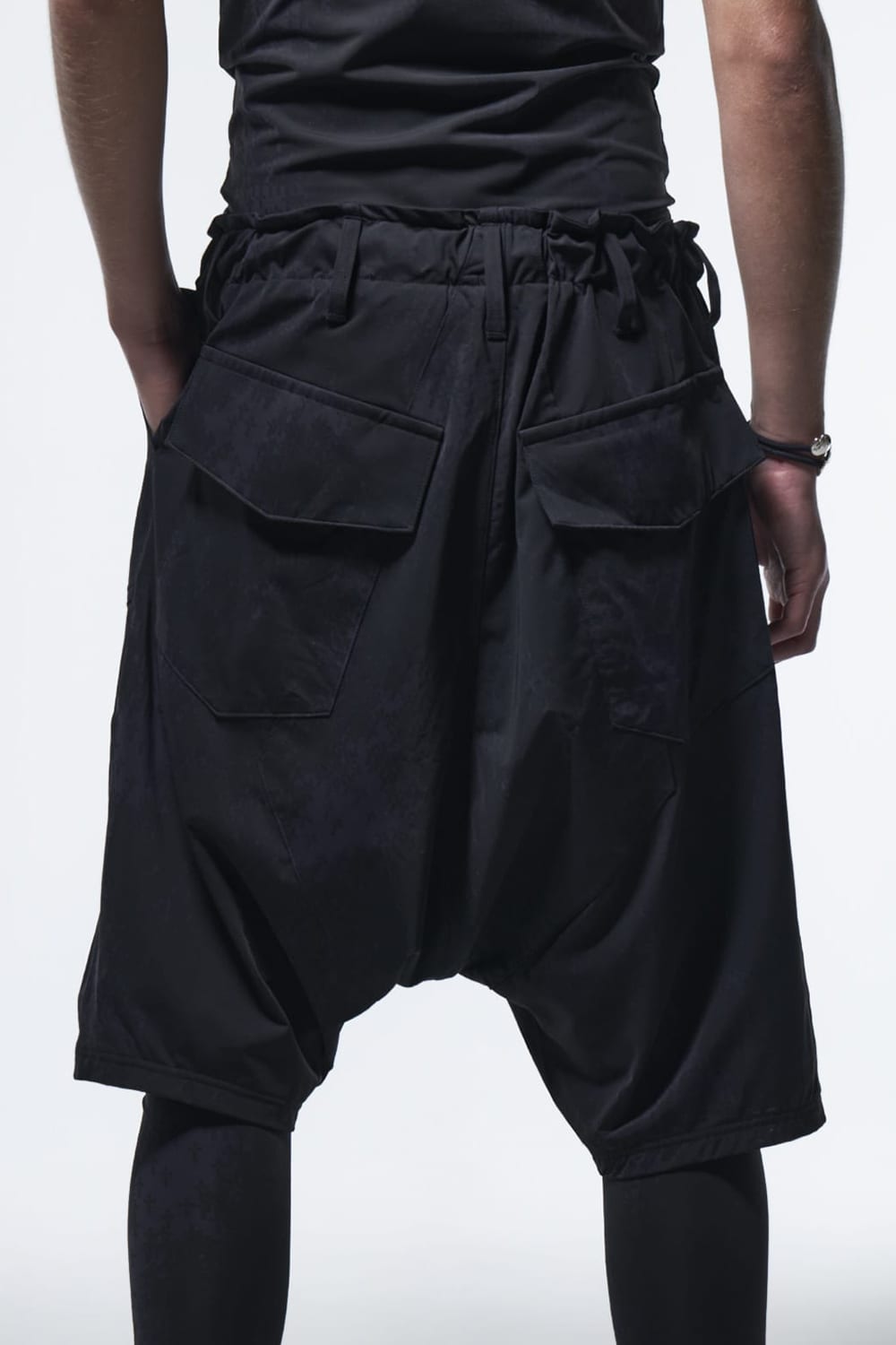 サルエルショートパンツ