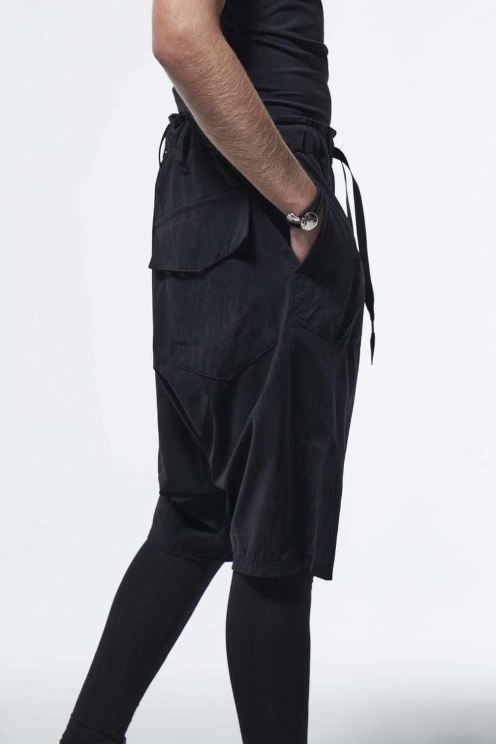 サルエルショートパンツ