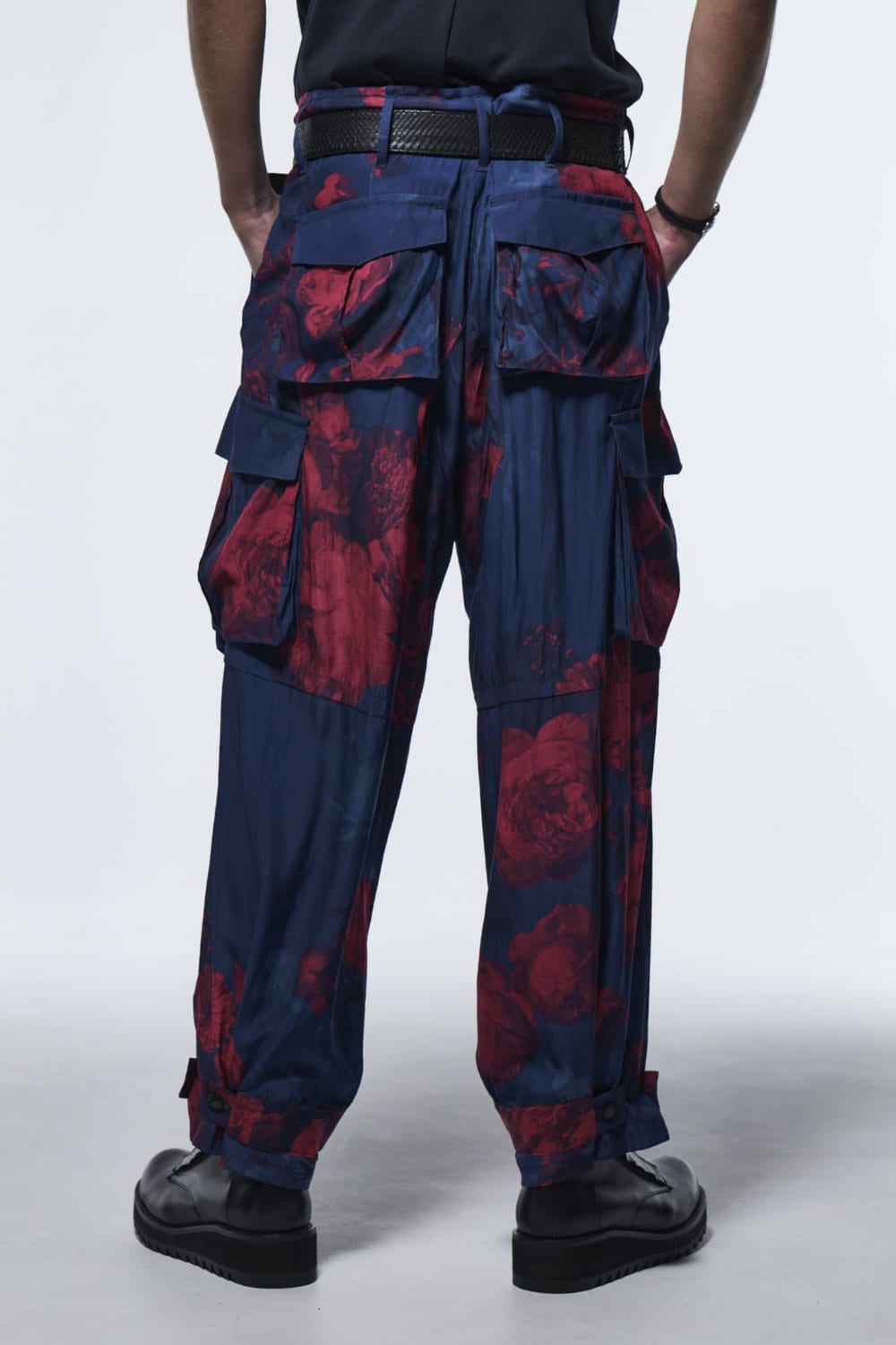 Wide Cargo Pants Blue & Red