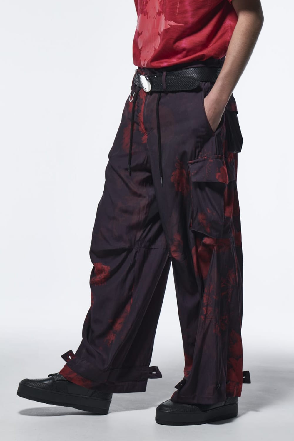 Wide Cargo Pants Black & Red