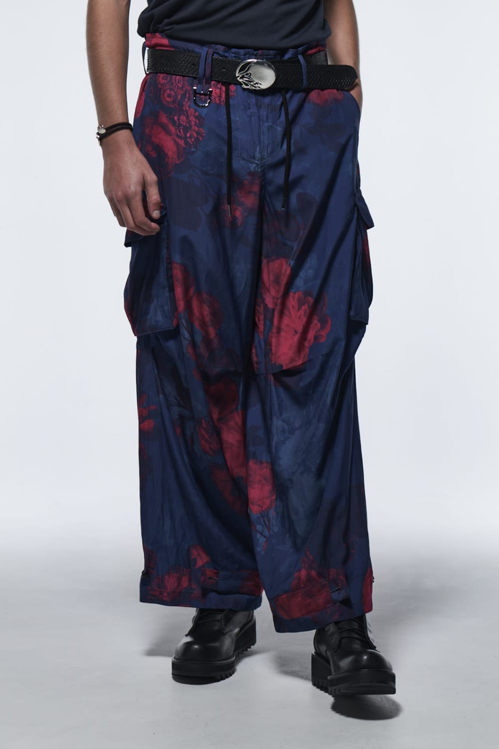 Wide Cargo Pants Blue & Red