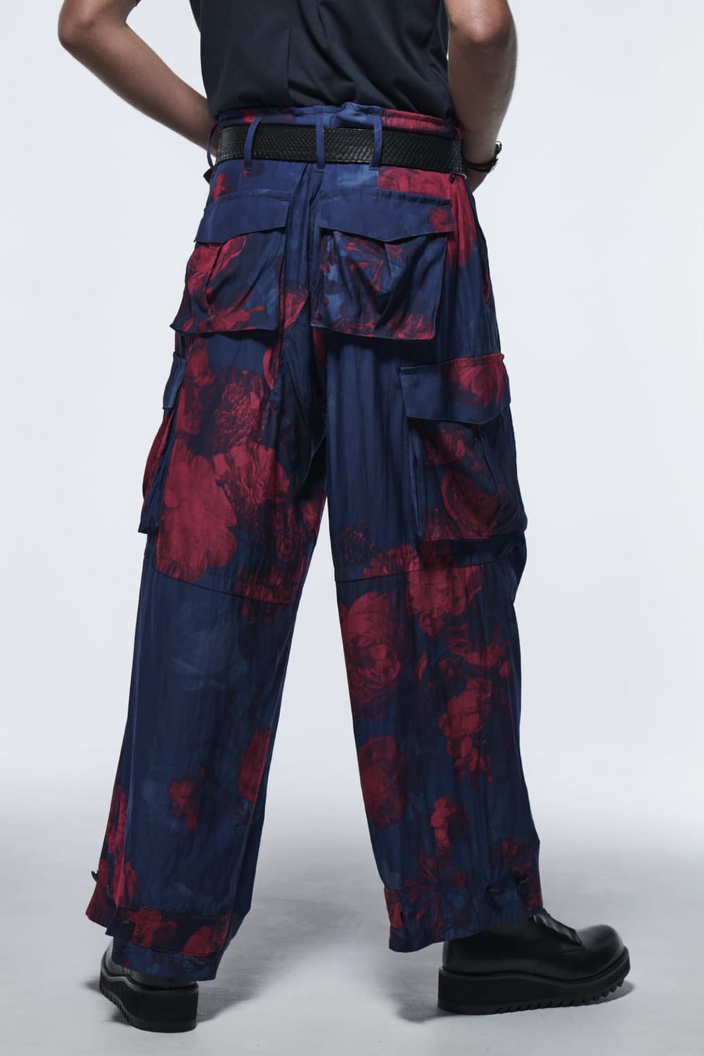 Wide Cargo Pants Blue & Red