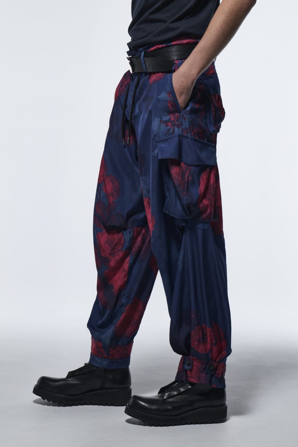 Wide Cargo Pants Blue & Red