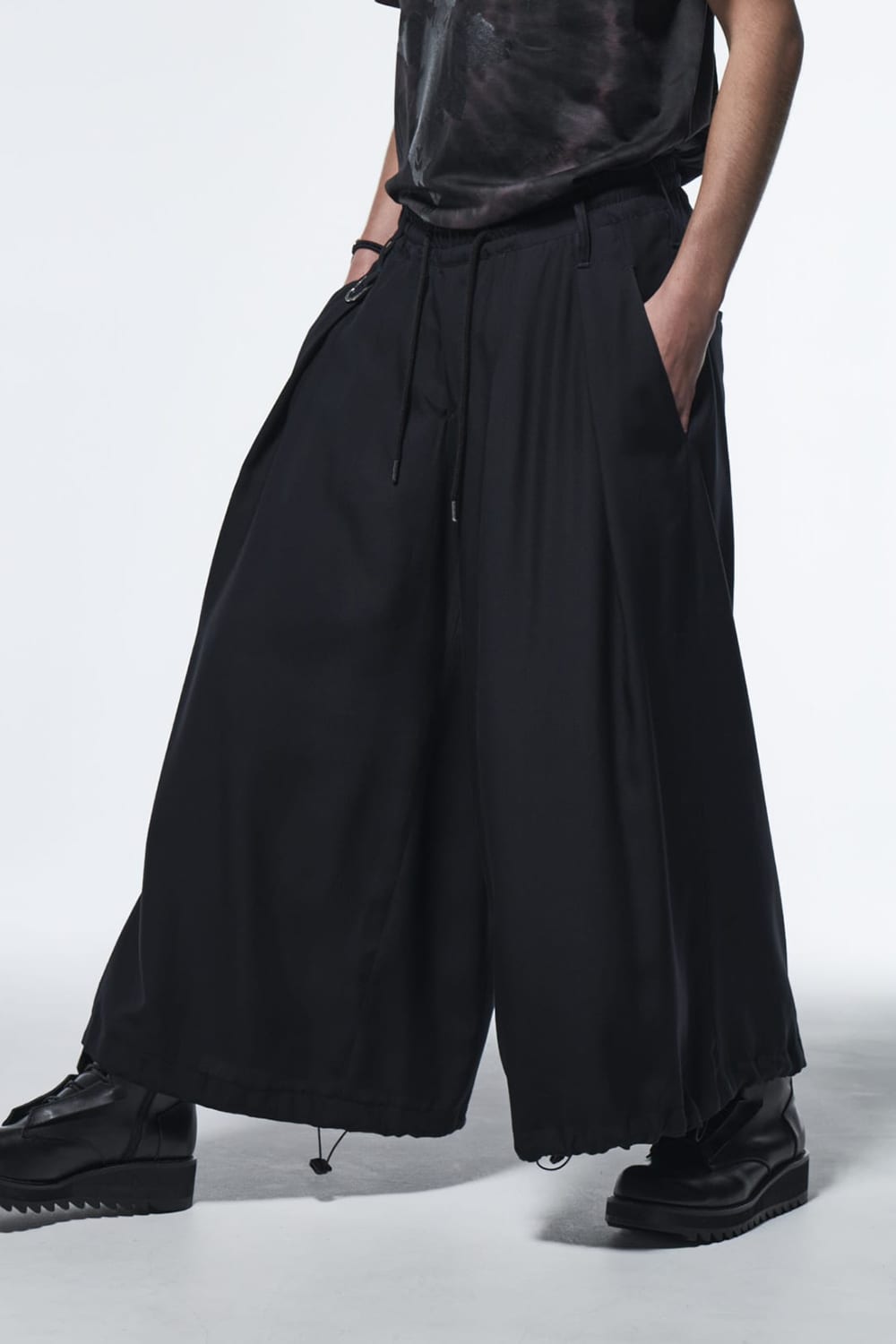 Sharring Wide Tuck Slacks