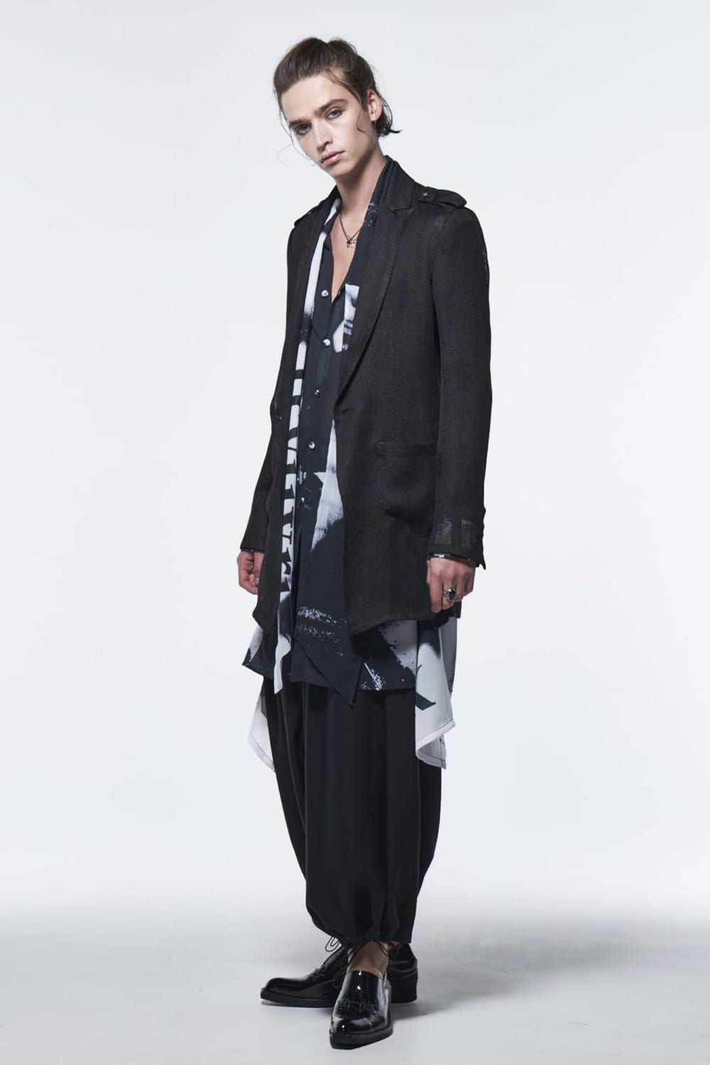 Enamel Embroidery Mules