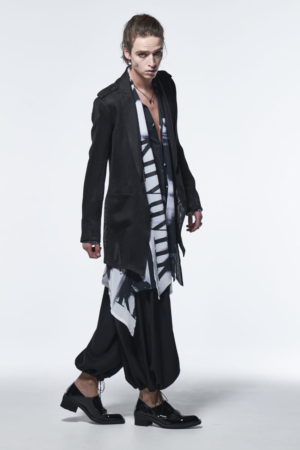 Enamel Embroidery Mules