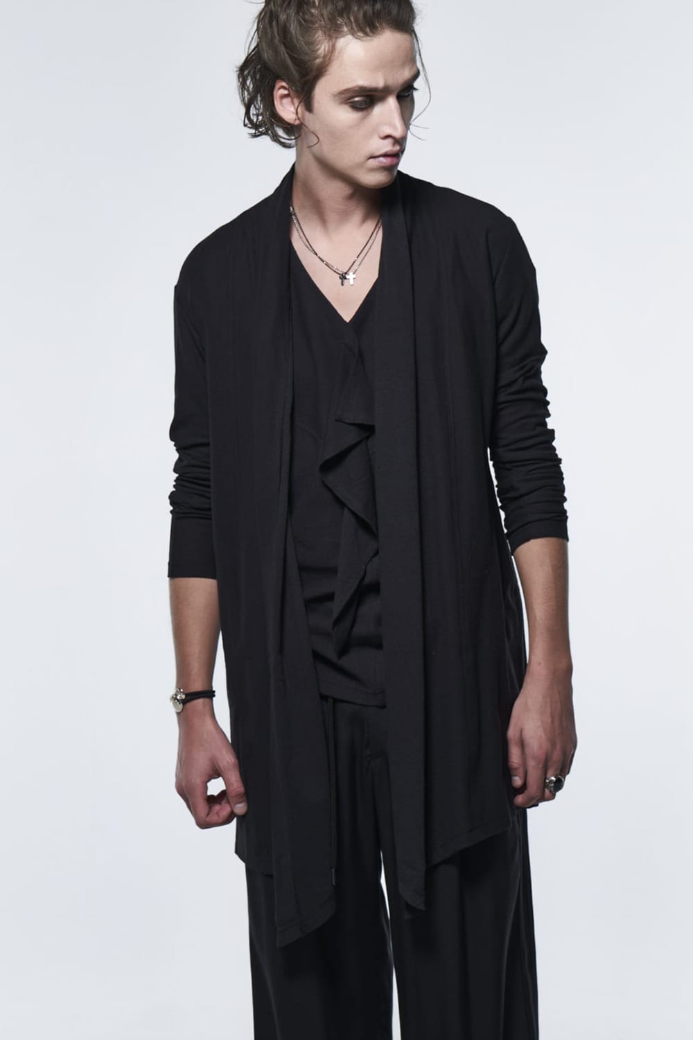 Frill V-Neck T-Shirt Black