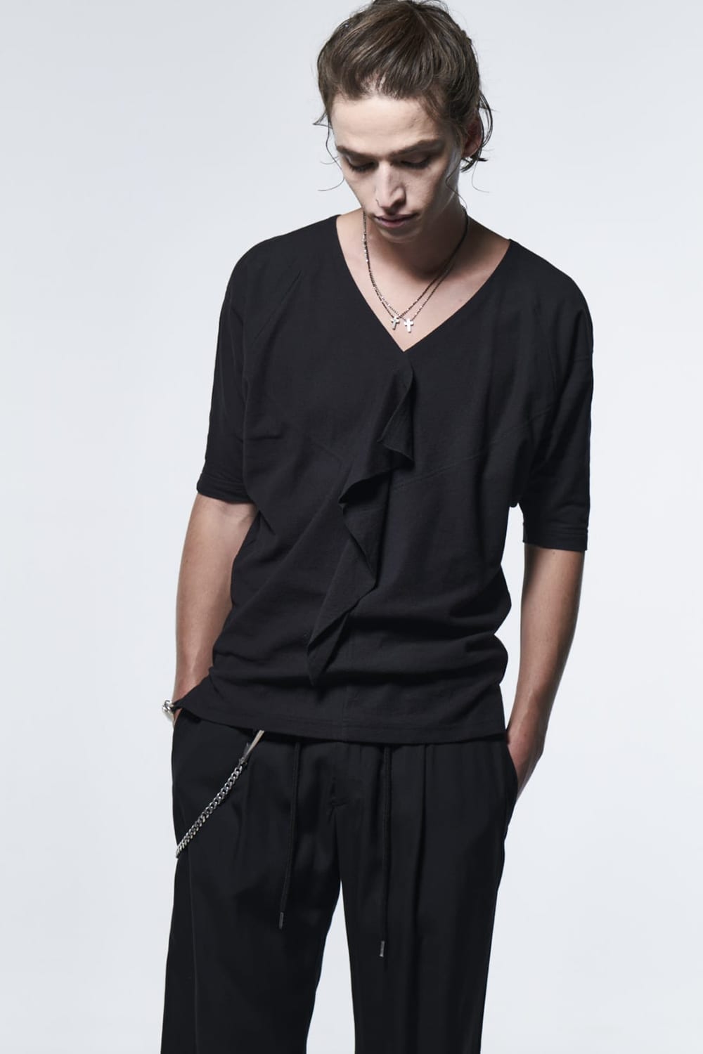 Frill V-Neck T-Shirt Black