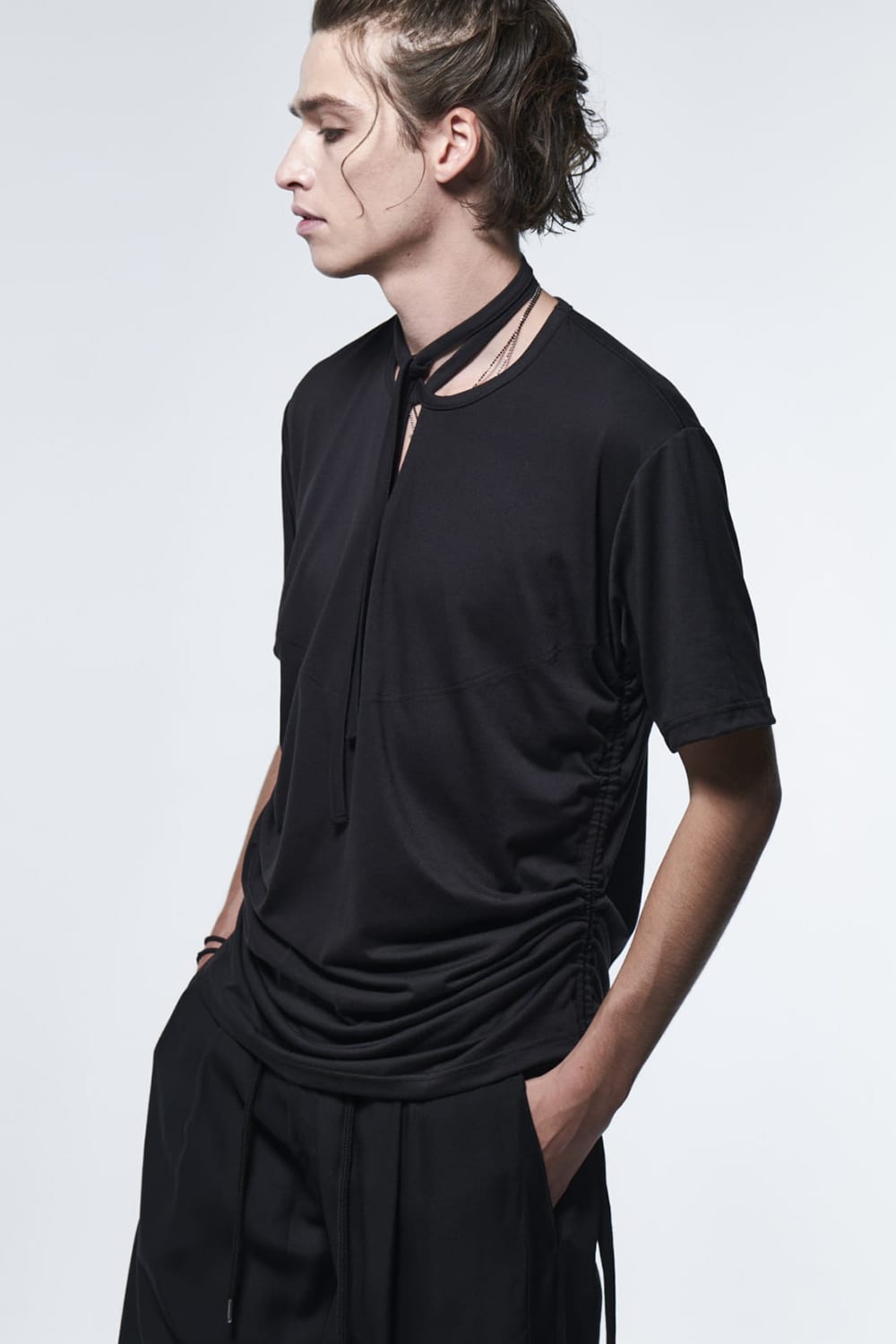 Piping Slit T-Shirt Black