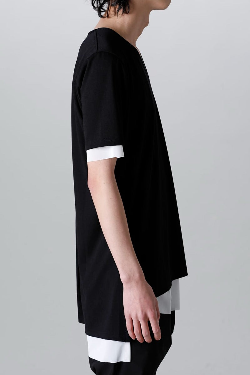 V-neck layered T-shirts Black & White