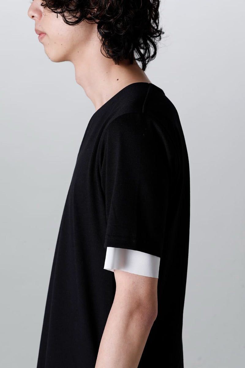 V-neck layered T-shirts Black & White