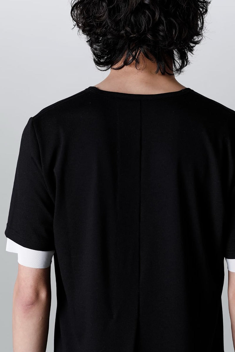 V-neck layered T-shirts Black & White