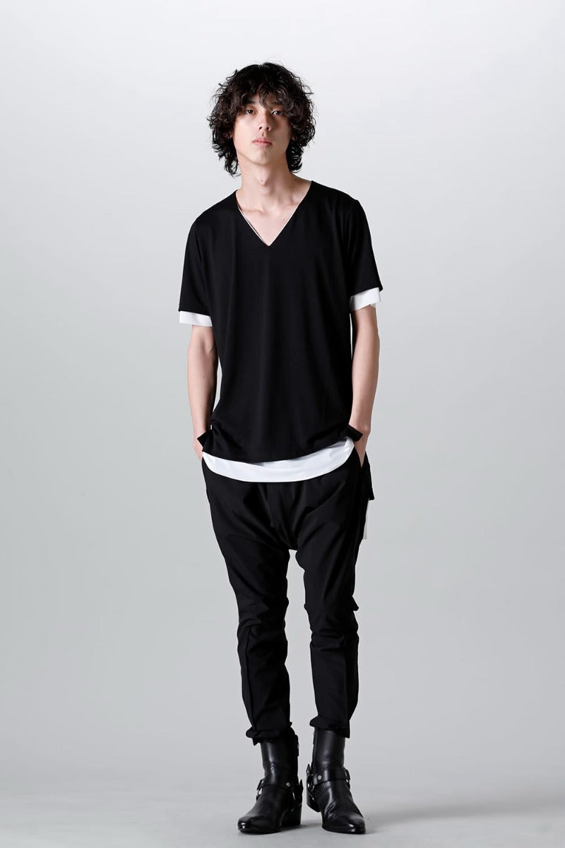 V-neck layered T-shirts Black & White