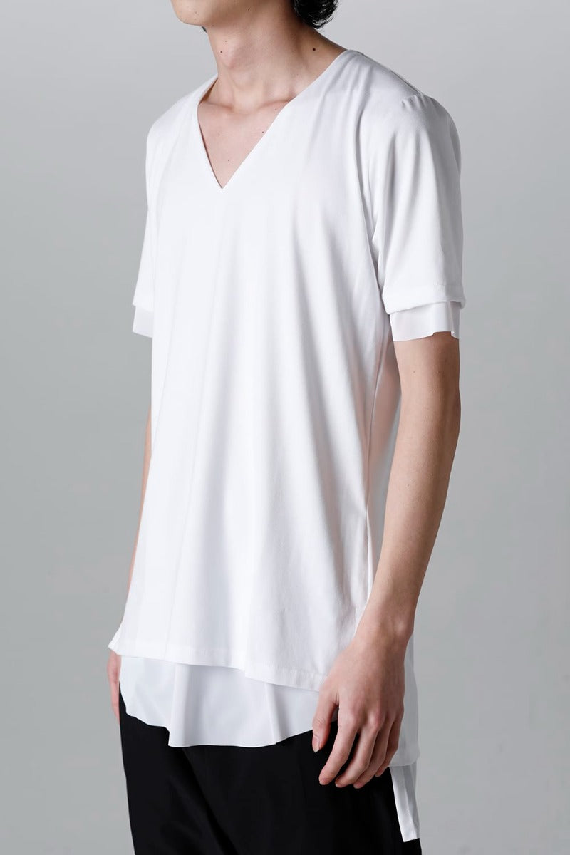 V-neck layered T-shirts White & White