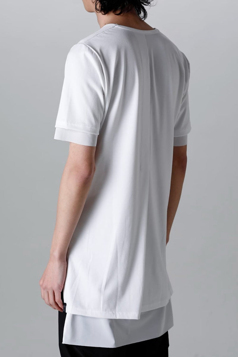 V-neck layered T-shirts White & White