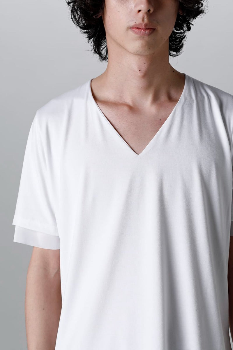 V-neck layered T-shirts White & White