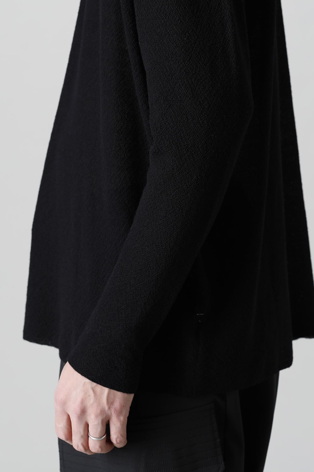 ルーズフィット ロングスリーブ メリノウール  ブラック